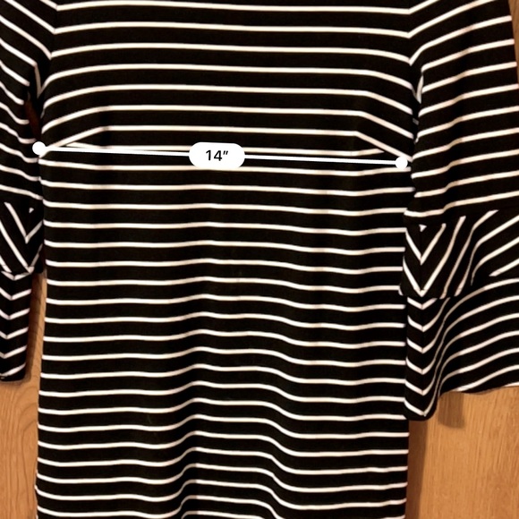 Ann Taylor Factory black and white stripped long sleeve ruffled cuff dress. - Picture 12 of 12